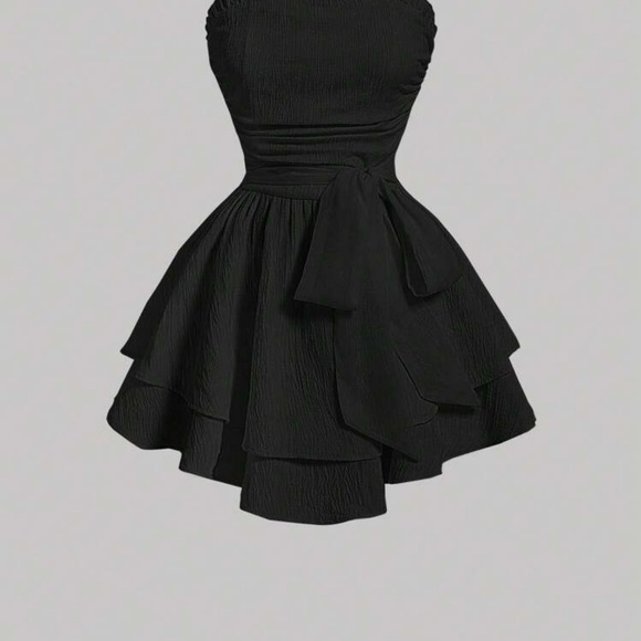 Dresses & Skirts - Elegant Black Sleeveless Dress